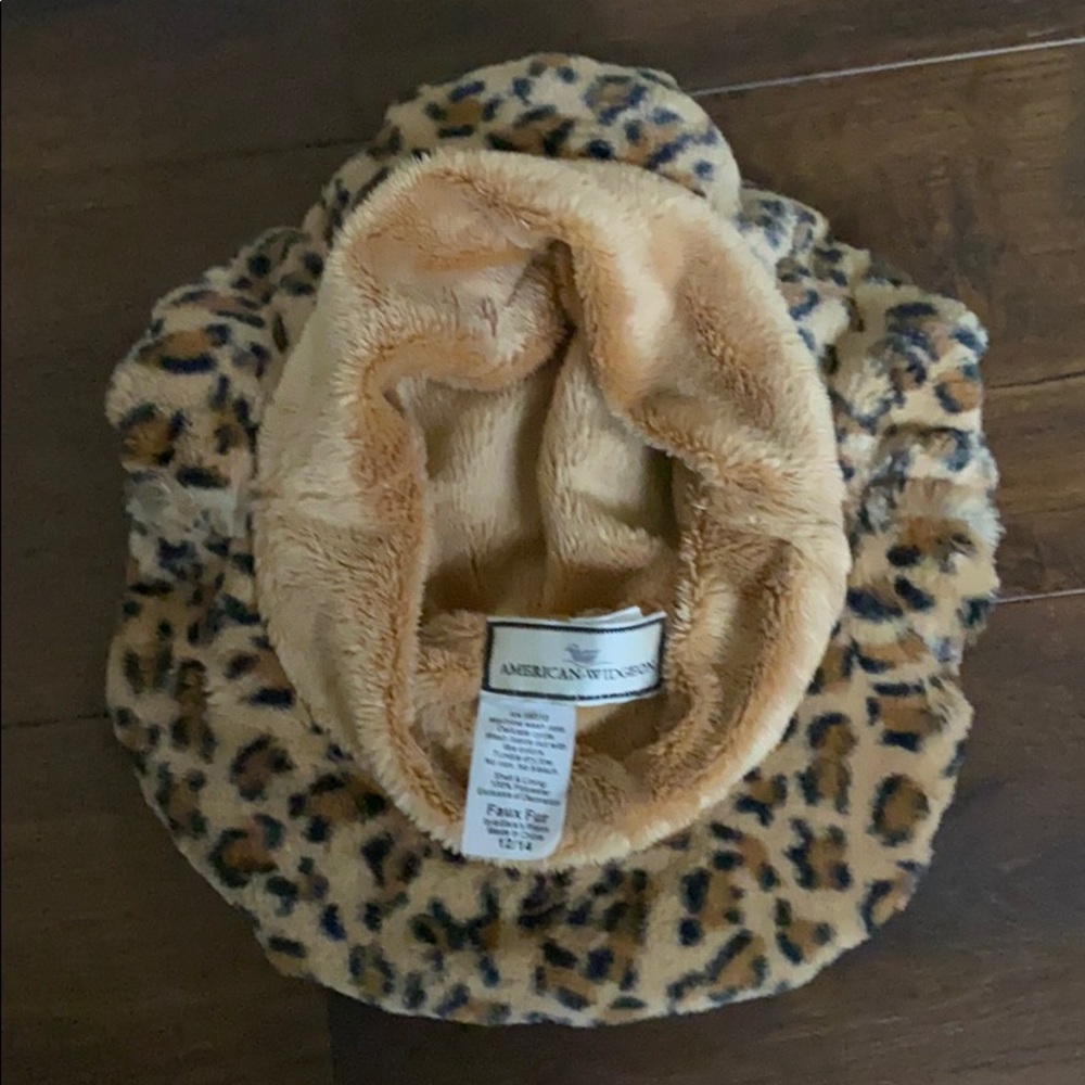 Hat - Picture 3 of 4